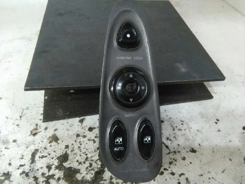 Mando Elevalunas Delantero Izquierdo para Hyundai Coupe (Rd)