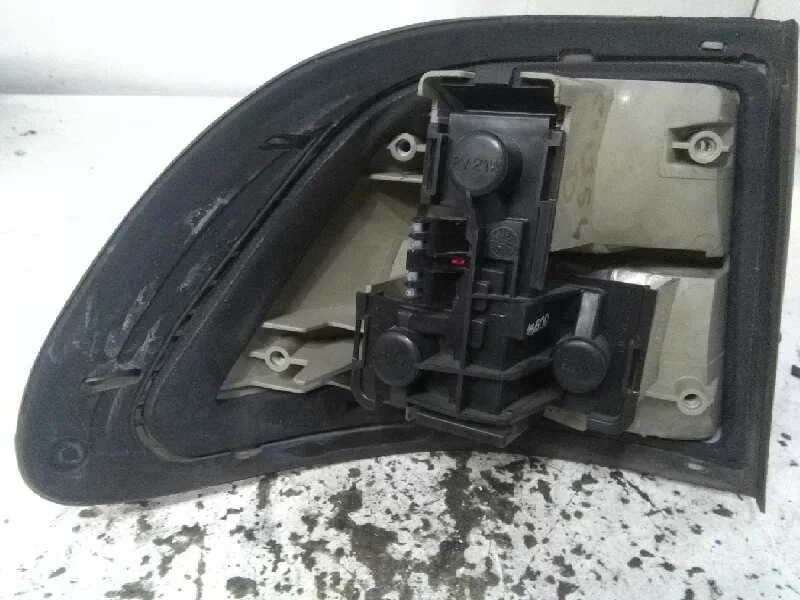 Piloto Trasero Derecho para Opel Omega B
