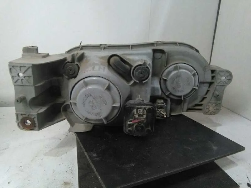 Faro Izquierdo para Hyundai Coupe (Rd)