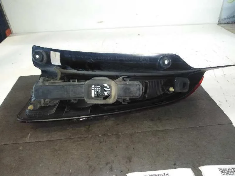 Piloto Trasero Izquierdo para Renault Espace Iv (Jk0)