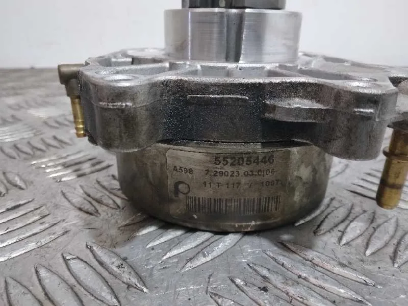 Depresor Freno / Bomba Vacio para Opel Insignia Berlina