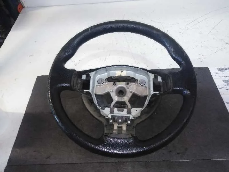 Volante para Nissan X-Trail (T31)