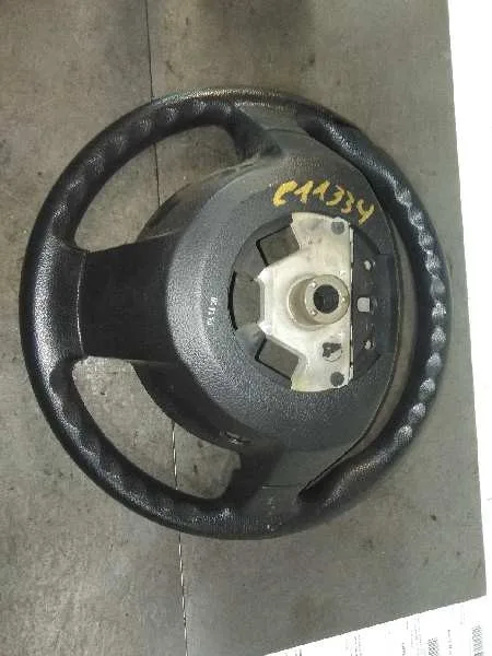 Volante para Nissan X-Trail (T31)