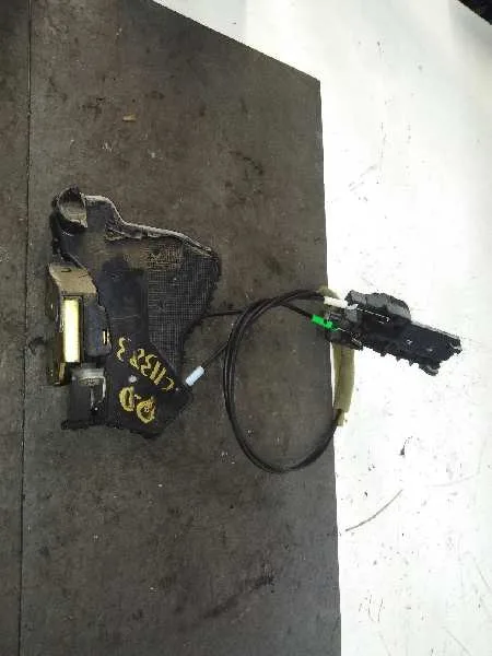 Cerradura Puerta Delantera Derecha para Toyota Corolla (E12)