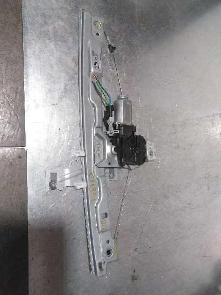 Elevalunas Delantero Derecho para Peugeot 207 Sw