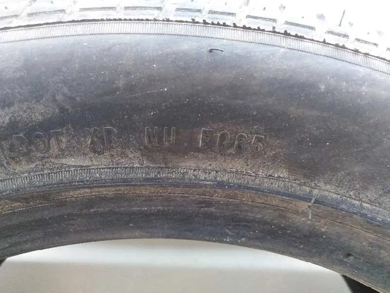 Neumatico para Peugeot 607 (S2)