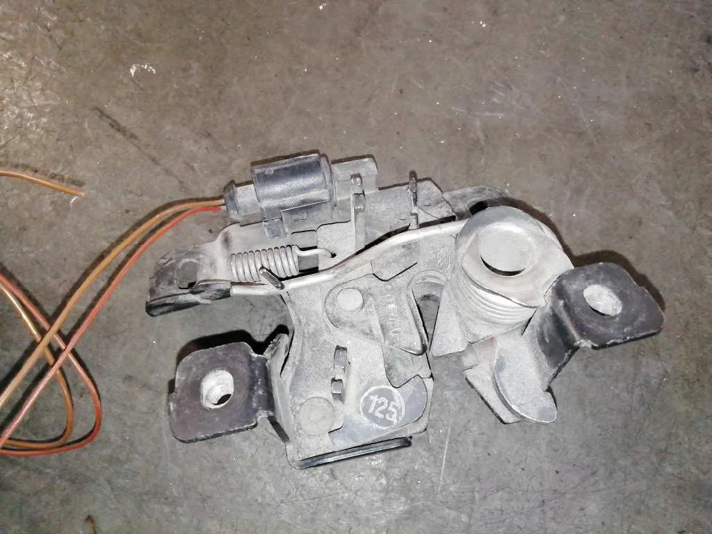 Cerradura Capot para Audi A3 (8L)