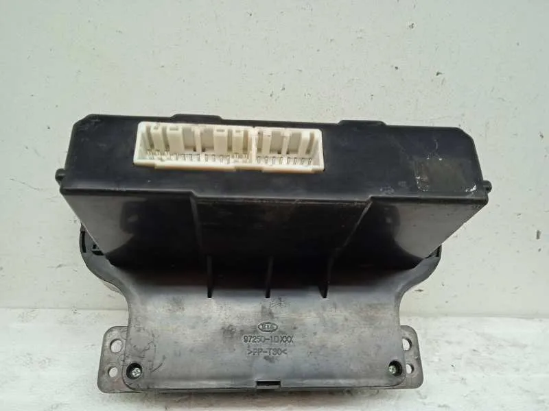 Mando Climatizador para Kia Carens (Un)