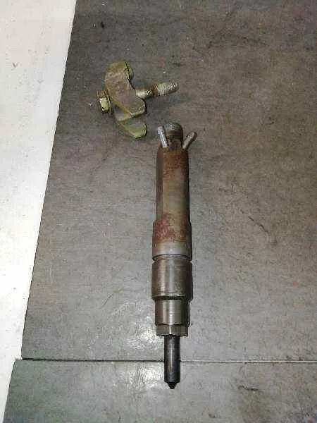 Inyector para Volkswagen Bora Berlina (1J2)