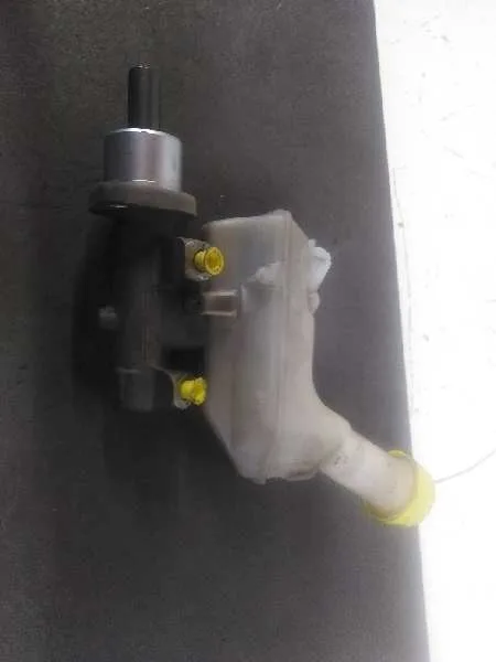 Bomba Freno para Nissan Micra (K12E)