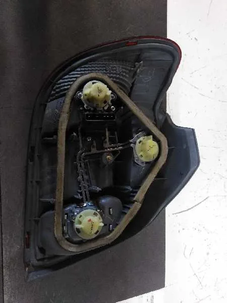 Piloto Trasero Derecho para Toyota Yaris (Ncp1/Nlp1/Scp1)