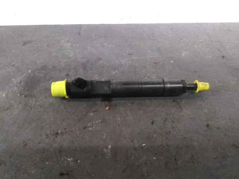 Inyector para Ford Focus Berlina (Cak)
