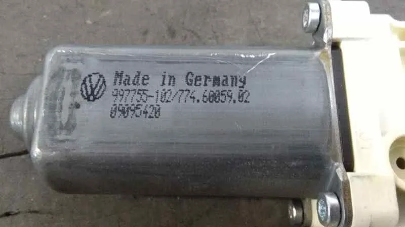 Motor Elevalunas Trasero Derecho para Volkswagen Golf V Berlina (1K1)