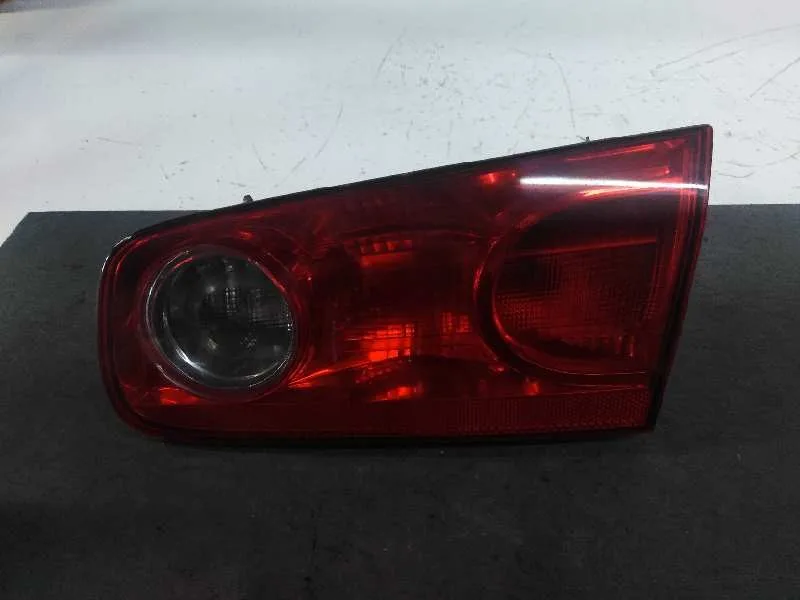 Piloto Trasero Derecho Interior para Renault Laguna Ii (Bg0)