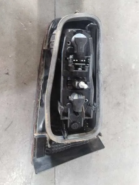 Piloto Trasero Derecho Interior para Renault Laguna Ii (Bg0)