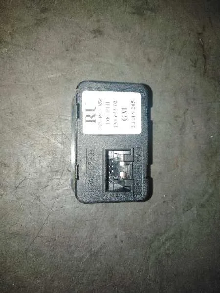 Mando Elevalunas Delantero Izquierdo para Opel Corsa C