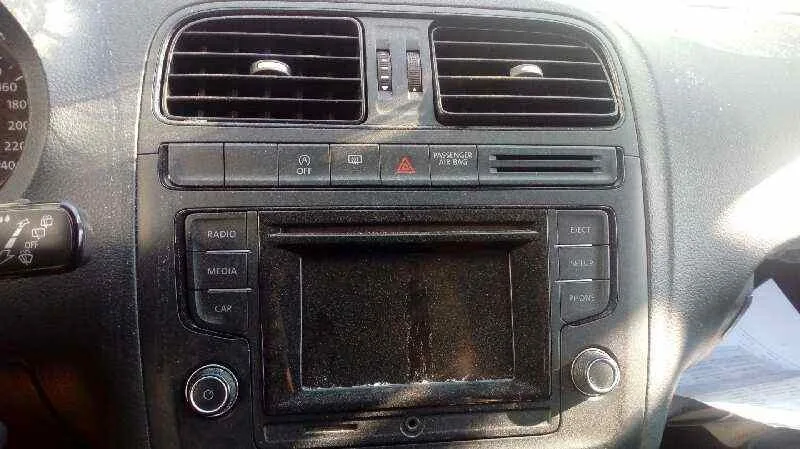 Sistema Audio / Radio Cd para Volkswagen Polo (6C1)