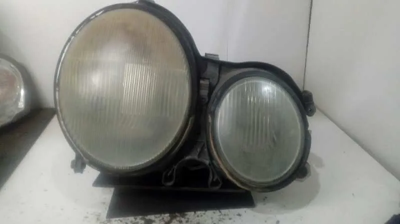 Faro Derecho para Mercedes-Benz Clase E (W210) Berlina Diesel
