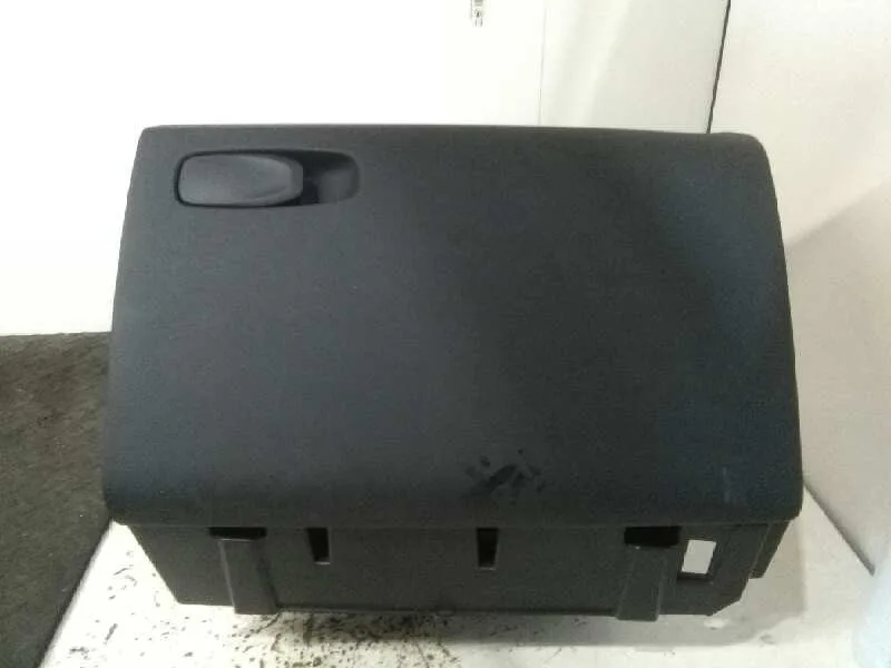 Guantera para Volvo V40
