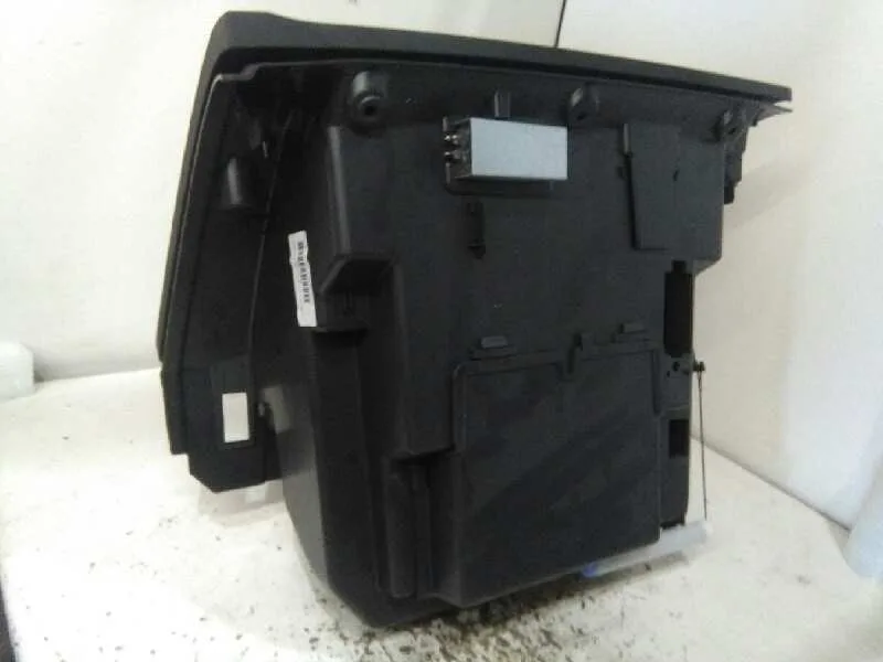 Guantera para Volvo V40