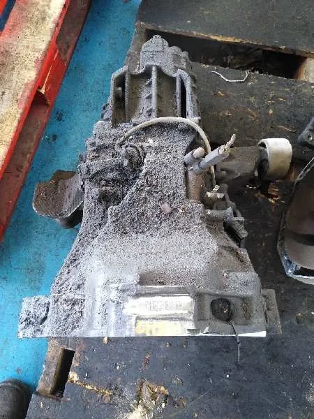 Caja Cambios para Volkswagen Passat Berlina (3B2)
