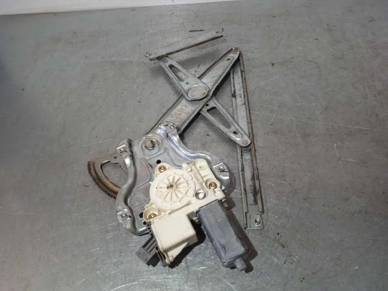 Elevalunas Delantero Izquierdo para Toyota Avensis Berlina (T25)