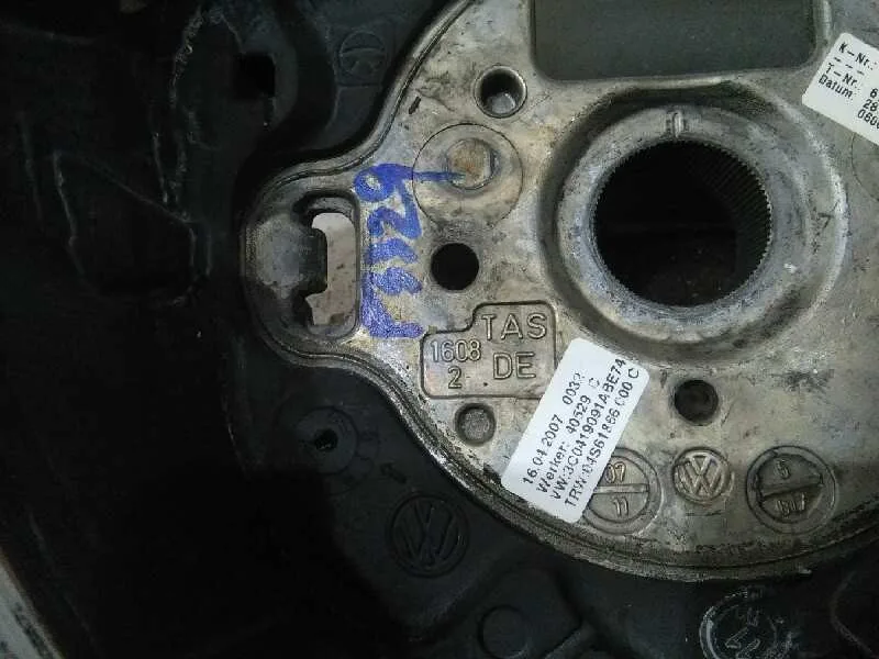 Volante para Volkswagen Passat Berlina (3C2)