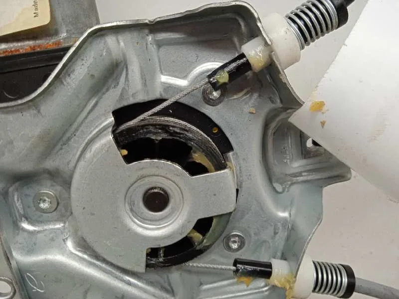 Elevalunas Delantero Derecho para Citroën Ds3