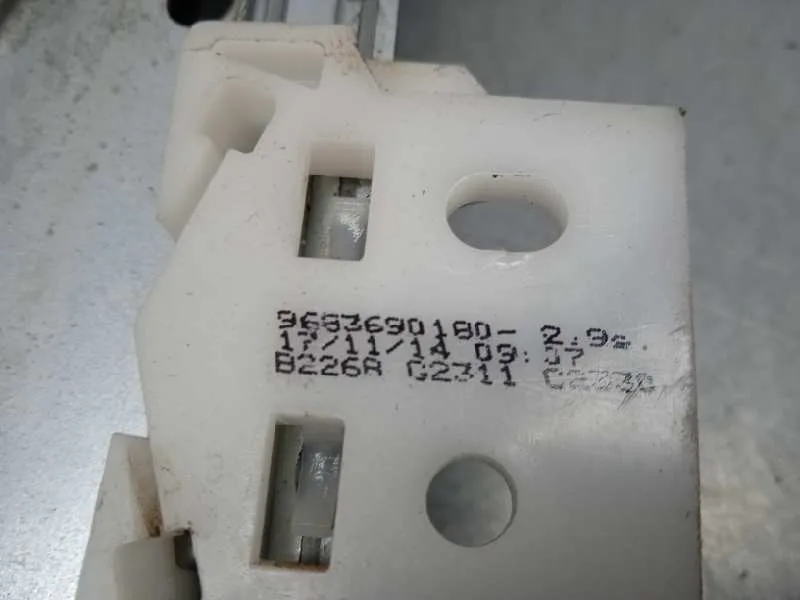 Elevalunas Delantero Derecho para Citroën Ds3