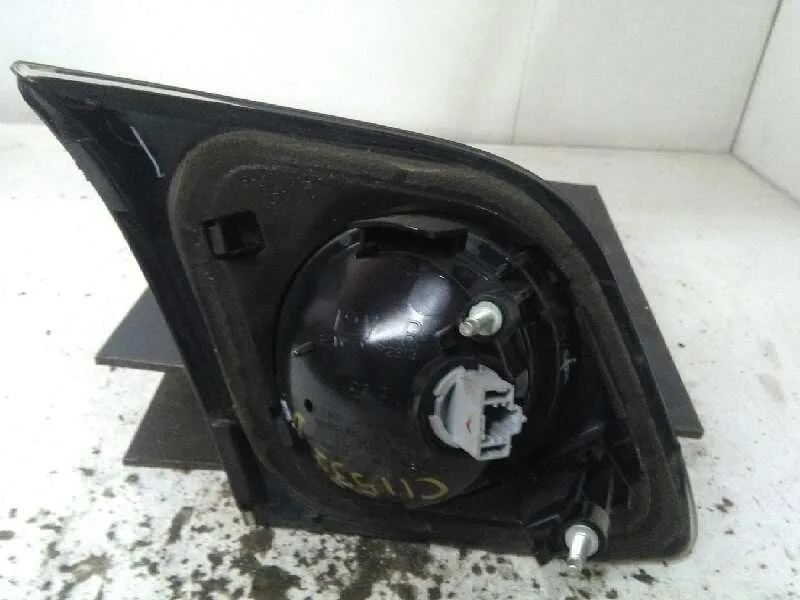 Piloto Trasero Derecho Interior para Mazda 3 Berlina (Bk)