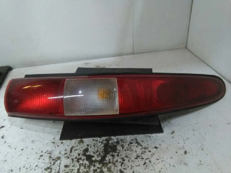 Piloto Trasero Derecho para Mercury Sable