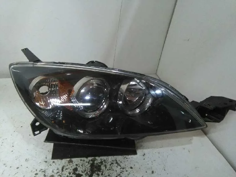 Faro Derecho para Mazda 3 Berlina (Bk)