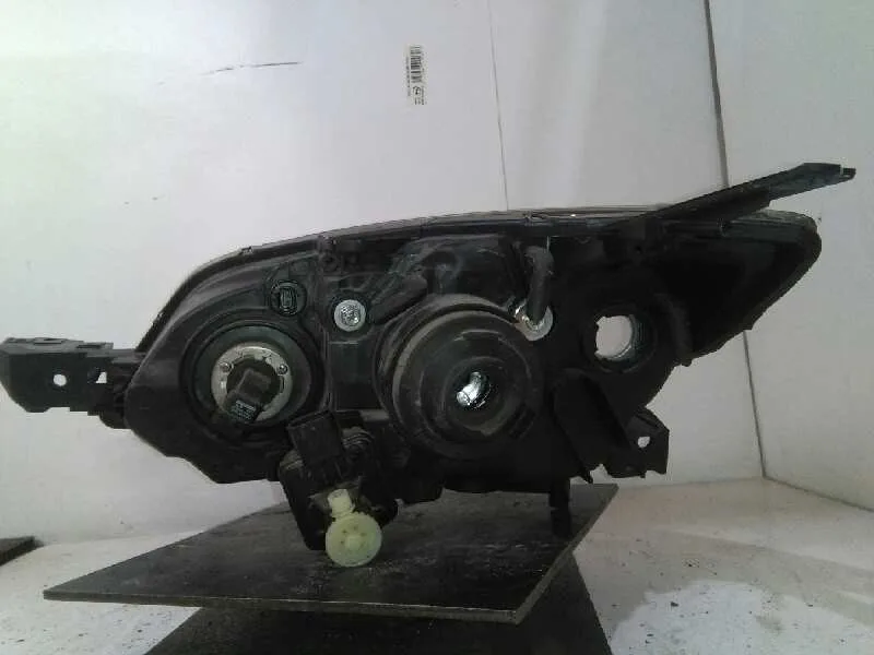Faro Derecho para Mazda 3 Berlina (Bk)
