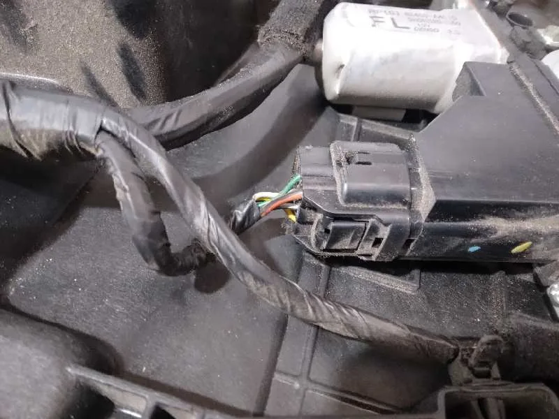 Elevalunas Delantero Izquierdo para Kia Carens ( )