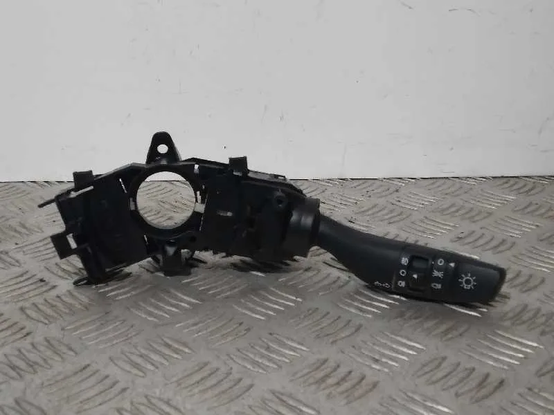 Mando Luces para Kia Carens ( )