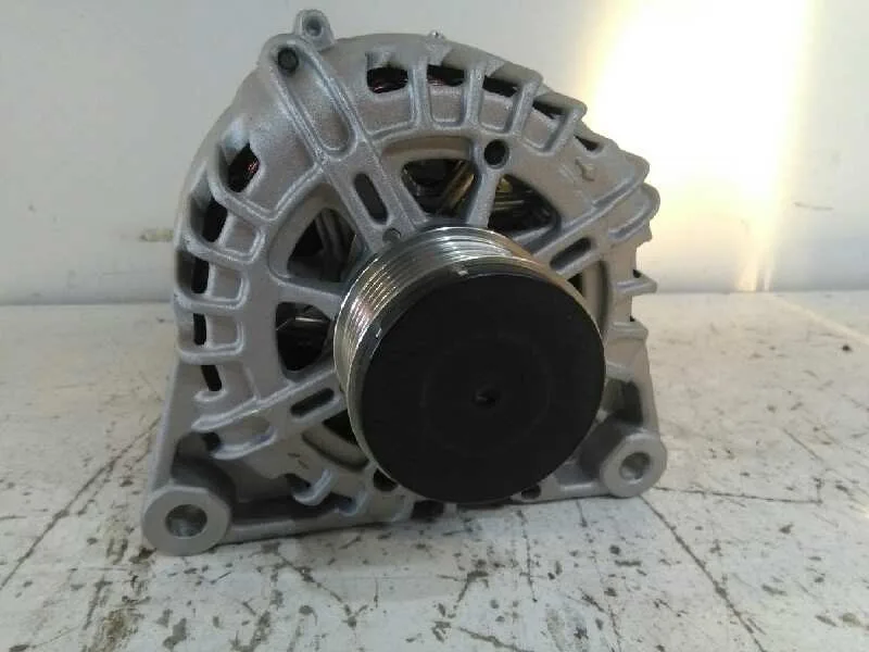 Alternador para Ford C-Max (Ceu)