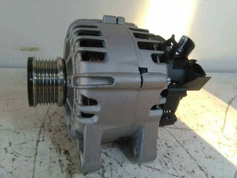 Alternador para Ford C-Max (Ceu)