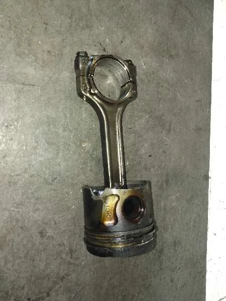 Piston para Opel Corsa D