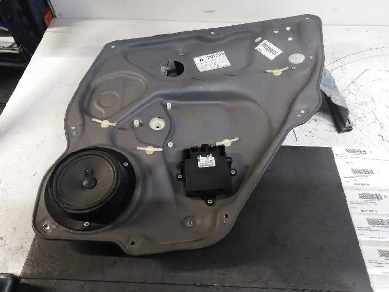 Elevalunas Trasero Derecho para Mercedes-Benz Clase B (W245)