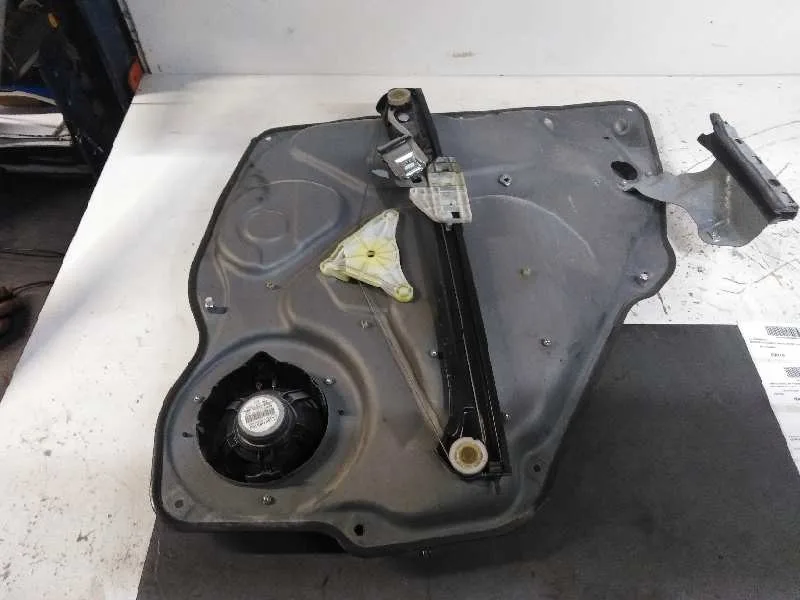 Elevalunas Trasero Izquierdo para Mercedes-Benz Clase B (W245)
