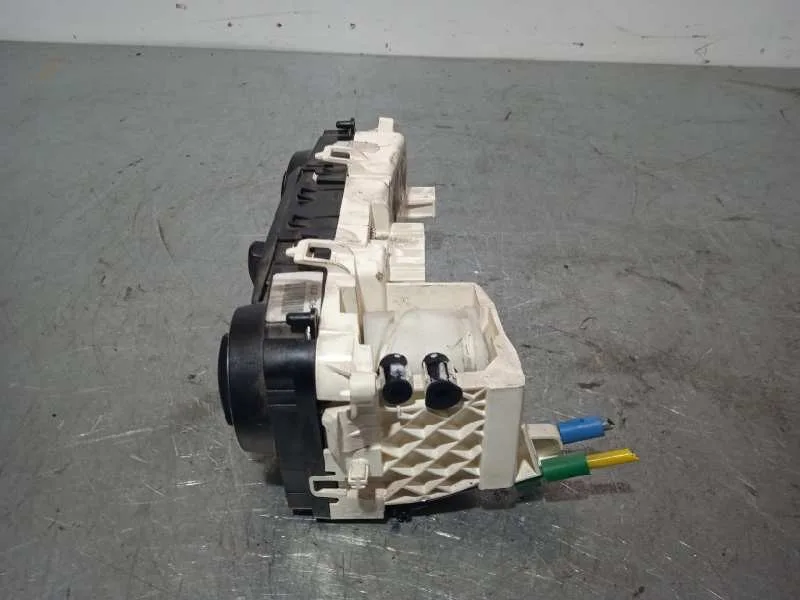 Mando Climatizador para Mercedes-Benz Clase B (W245)