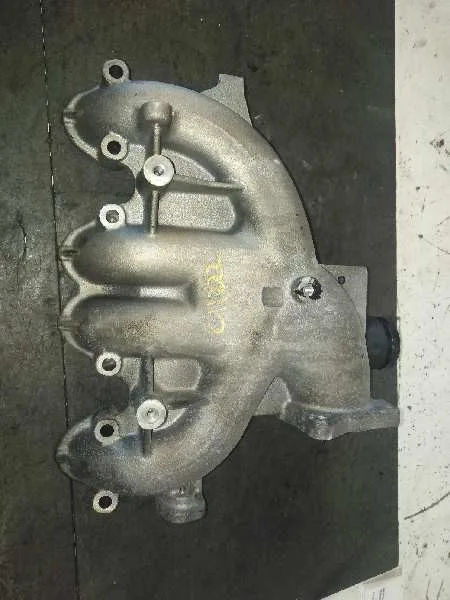 Colector Admision para Volkswagen Golf V Berlina (1K1)