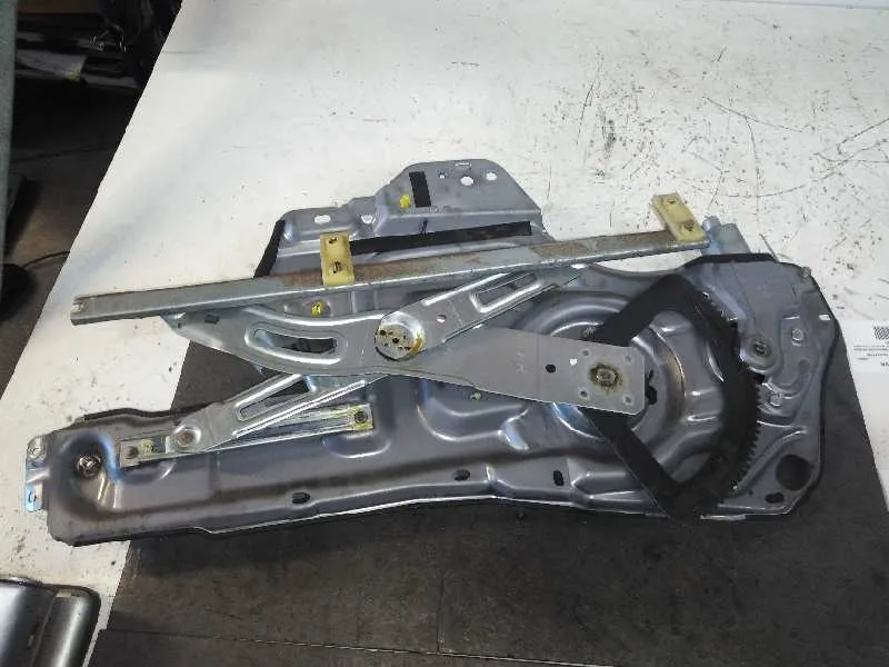 Elevalunas Delantero Derecho para Hyundai Trajet (Fo)