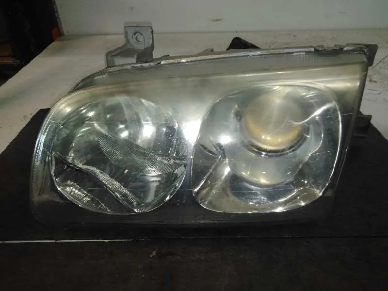 Faro Izquierdo para Hyundai Trajet (Fo)