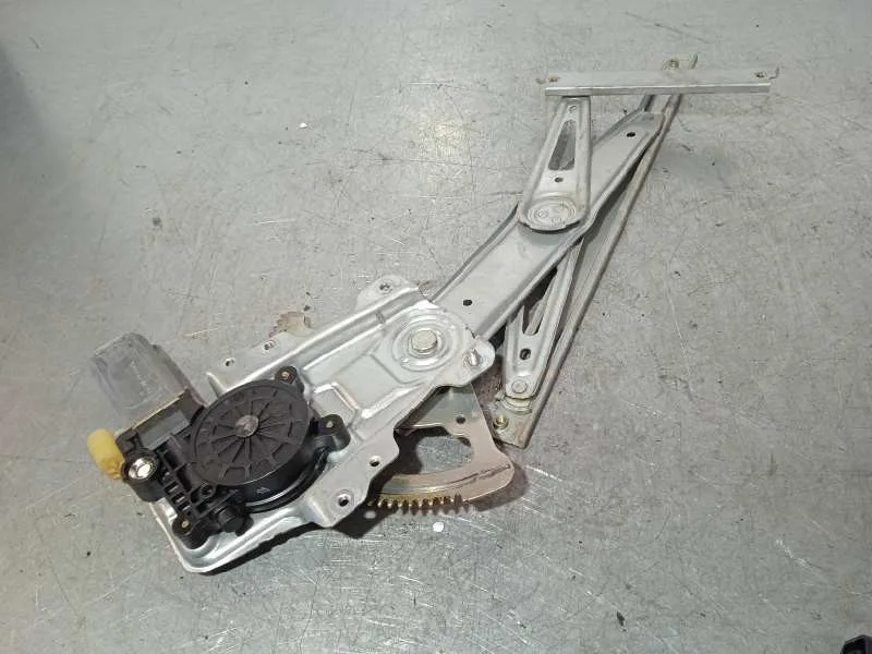 Elevalunas Delantero Derecho para Toyota Yaris (Ncp1/Nlp1/Scp1)