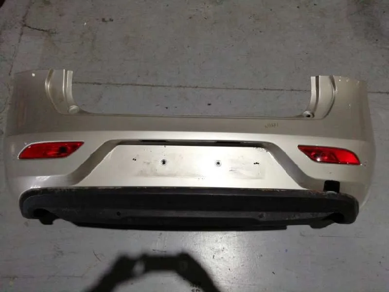Paragolpes Trasero para Volvo V40
