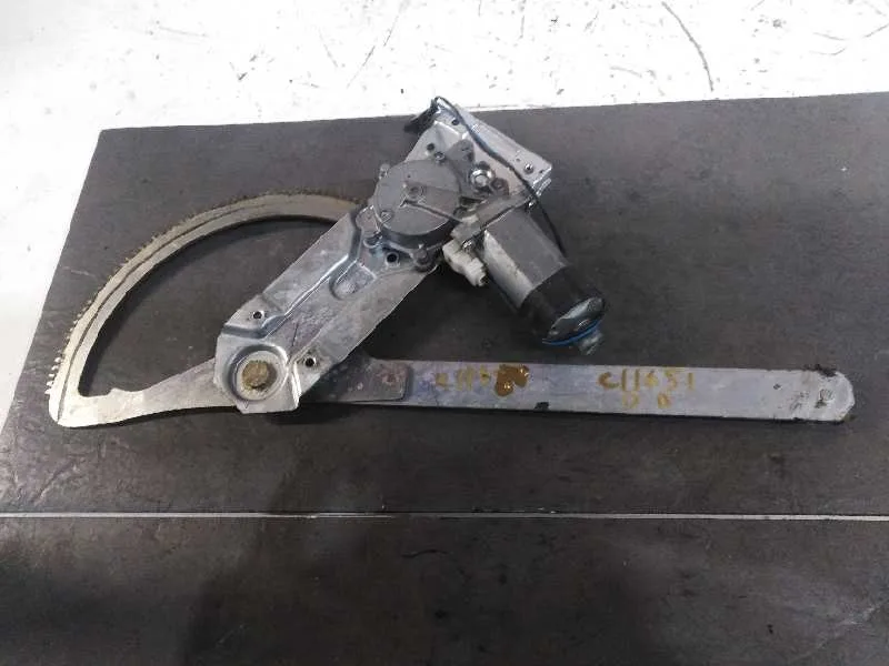 Elevalunas Delantero Derecho para Mercedes-Benz Sprinter 02.00 -> Caja Abierta
