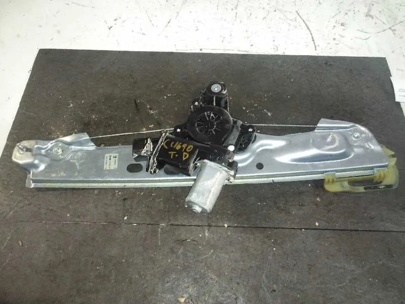 Elevalunas Delantero Derecho para Opel Astra K Lim. 5Türig