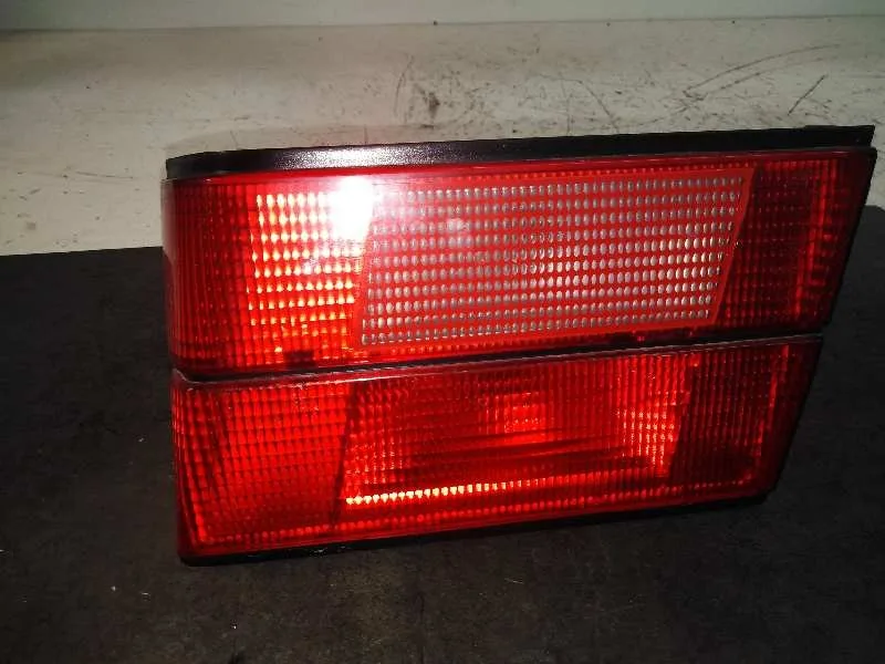Piloto Trasero Derecho Interior para Bmw Serie 5 Berlina (E34)