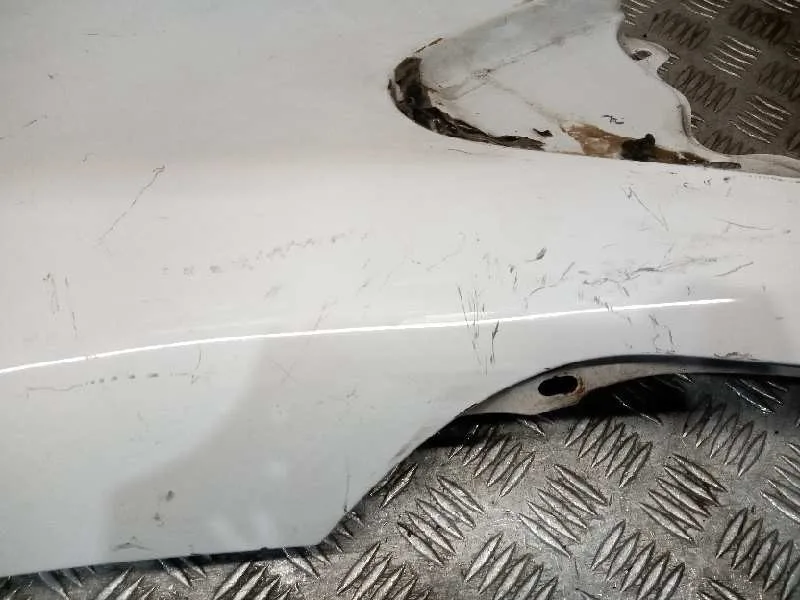 Aleta Delantera Derecha para Mercedes-Benz Vito (W638) Caja Cerrada